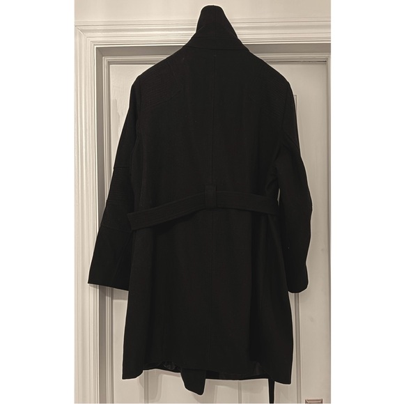 MICHAEL Michael Kors Knee Length Wool Coat w Asymmetrical Zipper. Sz 2X - Picture 6 of 6